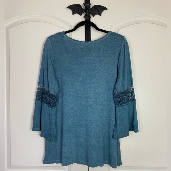 Bohemian Blue Blouse With Lace accents & Bell sleeves, Babydoll cut size 14/16 - Picture 2 of 8
